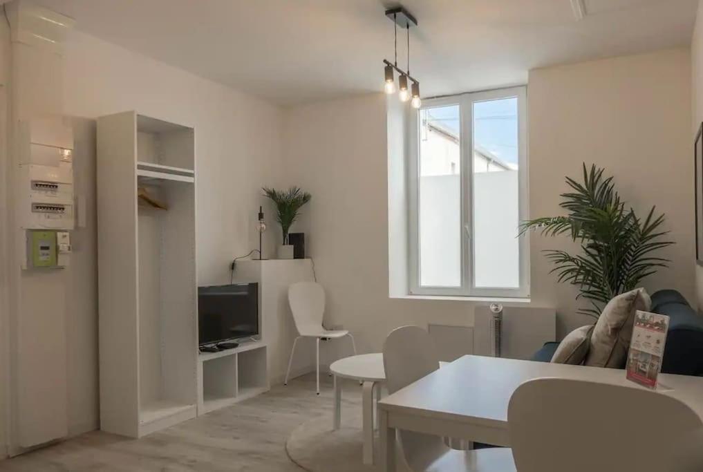 Charme De Loire A St Ay *T2* Apartment Saint-Ay Bagian luar foto